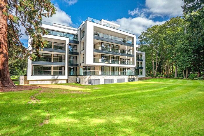 3 Bedroom Apartment For Sale In Wilderton Road, Poole, Dorset, BH13