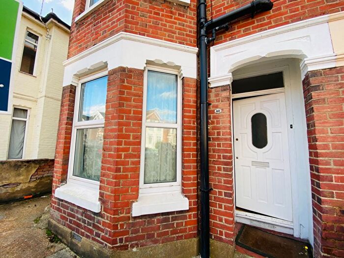 4 Bedroom Property To Rent In Newcombe Road, Southampton, SO15