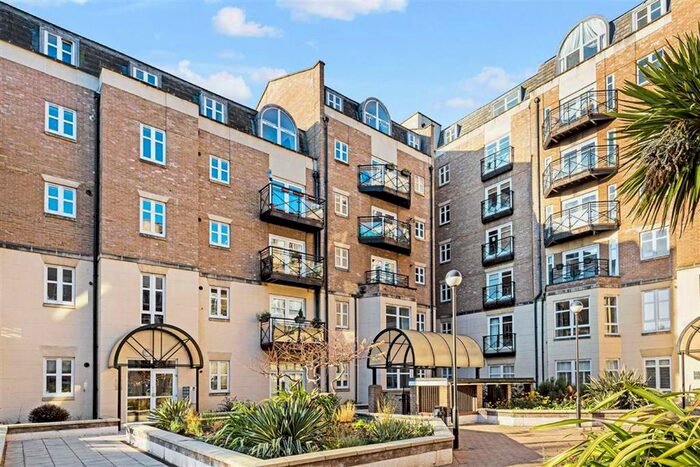 2 Bedroom Flat To Rent In Swan Street, London, SE1