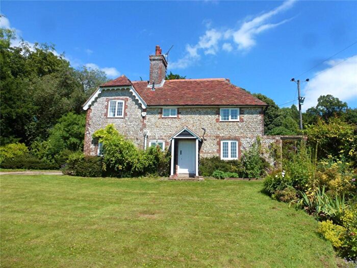 3 Bedroom Detached House To Rent In East Meon, Petersfield, Hants, GU32