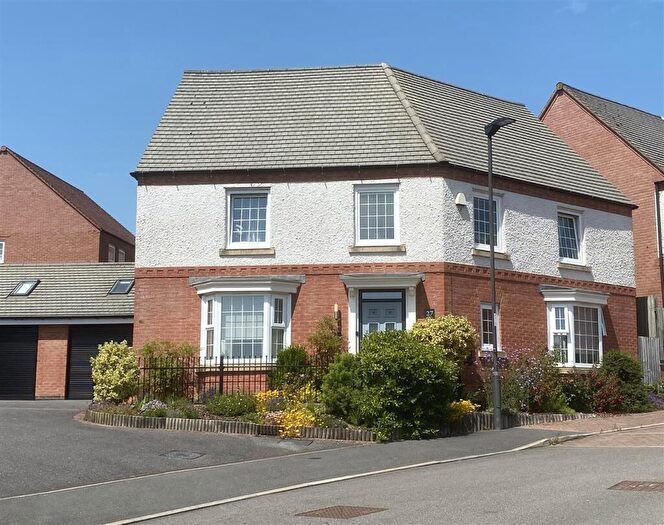 4 Bedroom Detached House For Sale In Glamorgan Way, Church Gresley, Swadlincote, DE11