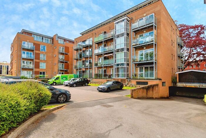 1 Bedroom Flat For Sale In Suttones Place, Southampton, Hampshire, SO15