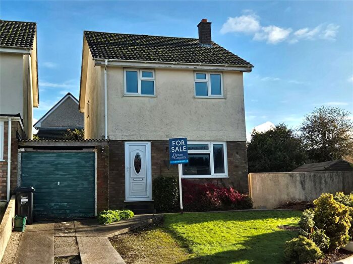 3 Bedroom Detached House For Sale In Polmarth Close, St Austell, PL25