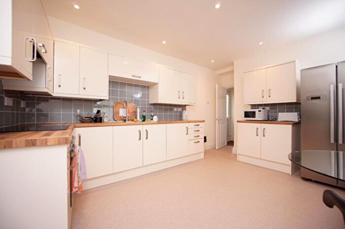 5 Bedroom House To Rent In Greenbank Avenue, Plymouth, PL4