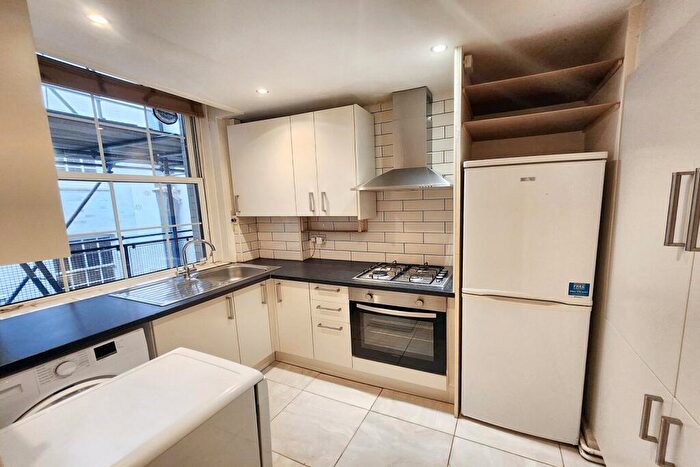 2 Bedroom Apartment To Rent In Park Road, Regents Park, London, NW1