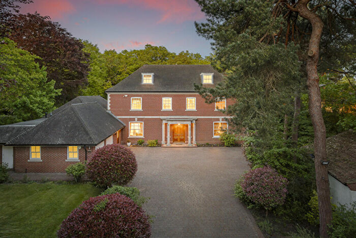 8 Bedroom Detached House For Sale In Webb Estate, Purley, Surrey, CR8