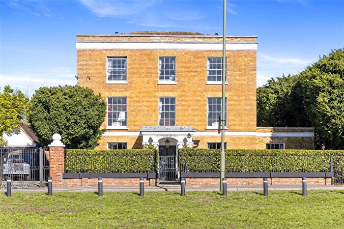 6 Bedroom Detached House For Sale In Russell Road, Shepperton, Surrey, TW17