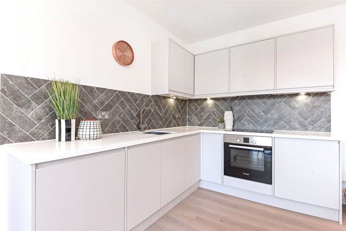 1 Bedroom Flat To Rent In Mulberry House, Carey Road, Wokingham, Berkshire, RG40