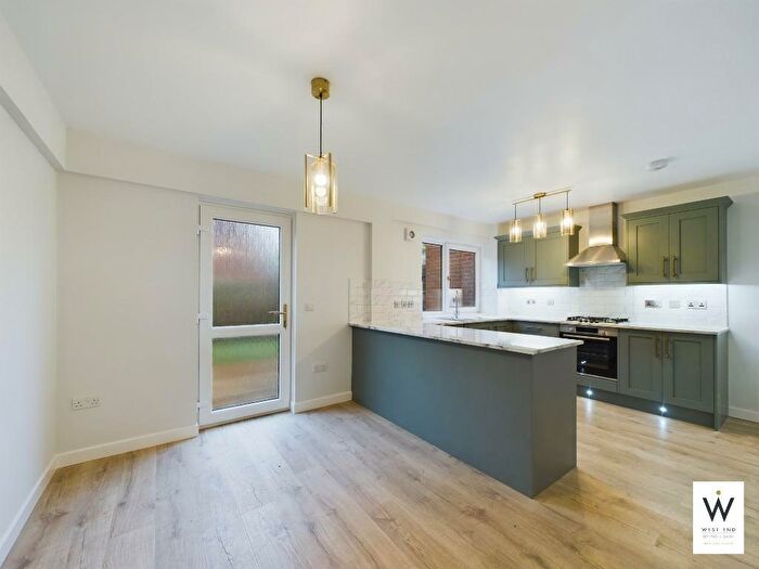 2 Bedroom Semi-Detached House To Rent In Sutcliffe Road, Anniesland, Glasgow, G13