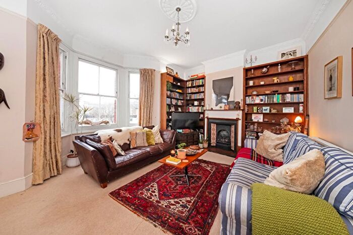 3 Bedroom Maisonette To Rent In Clive Road, Dulwich, London, SE21