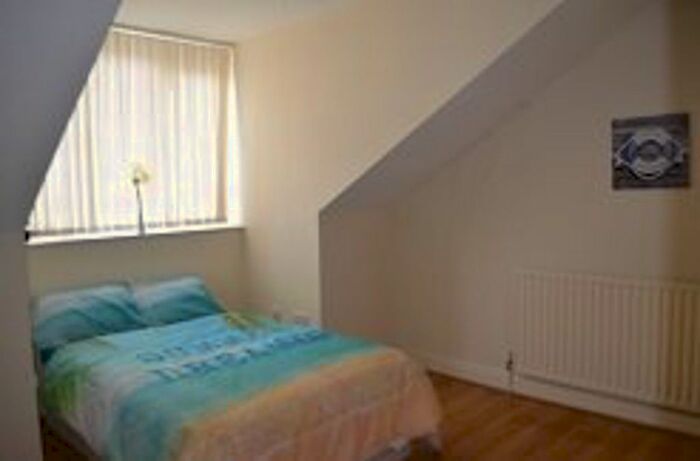 Studio To Rent In Nowell Mount, Leeds, LS9