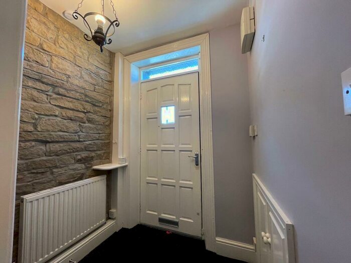 1 Bedroom End Of Terrace House To Rent In New Hey Road, Outlane, Huddersfield, HD3