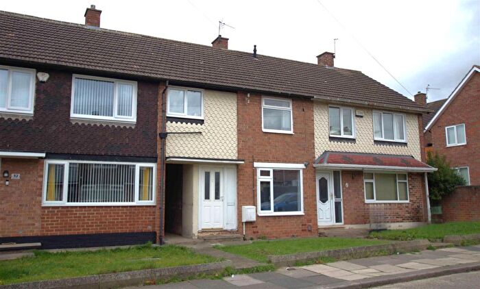 2 Bedroom Flat For Sale In Darnton Drive, Middlesbrough, TS4