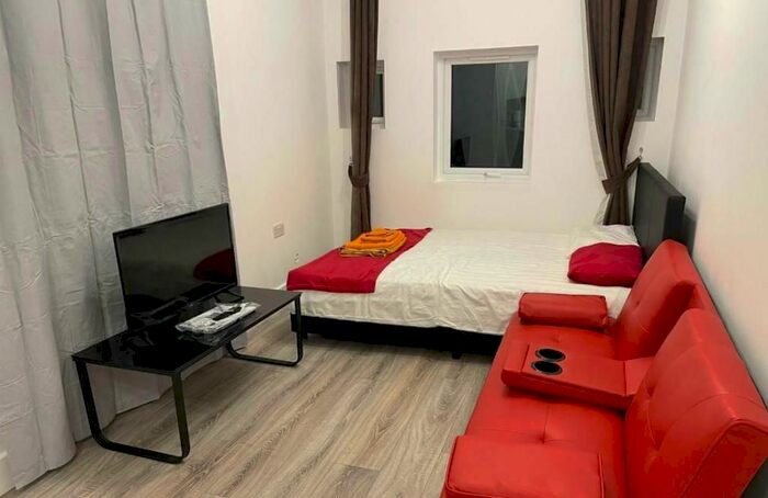 1 Bedroom Studio To Rent In York Road, Twickenham, London, Tw 118Sl TW11