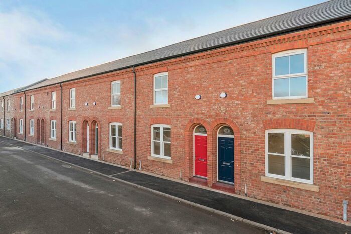 3 Bedroom Town House To Rent In Tarring Street, Stockton-On-Tees, TS18