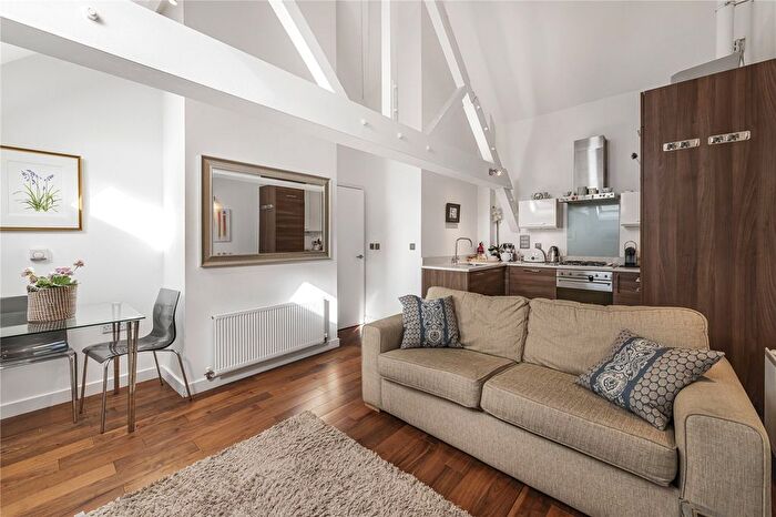 1 Bedroom Flat For Sale In Bagleys Lane, London, SW6