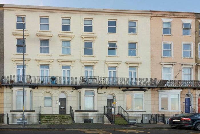 1 Bedroom Flat For Sale In Ethelbert Terrace, Margate, CT9