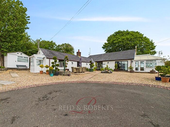 3 Bedroom Cottage For Sale In Ffordd Groes, Brynford, Holywell, CH8