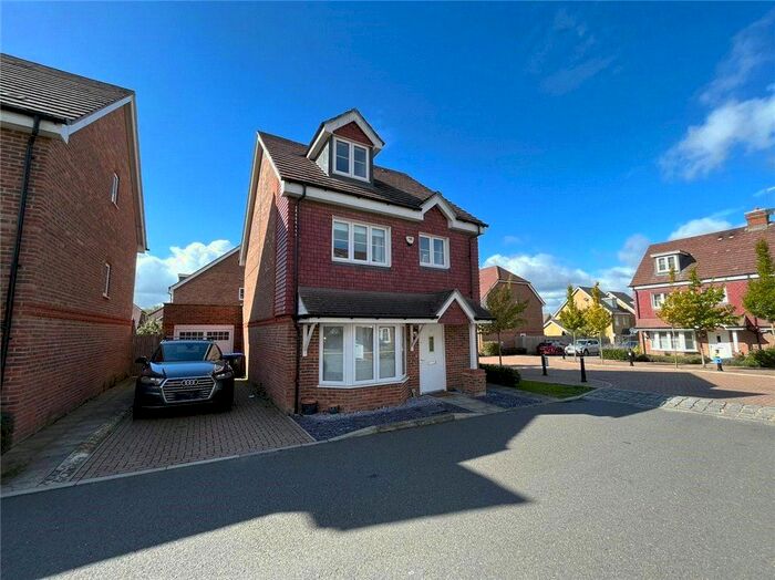 4 Bedroom Detached House To Rent In Brookwood Farm Drive, Knaphill, Woking, Surrey, GU21