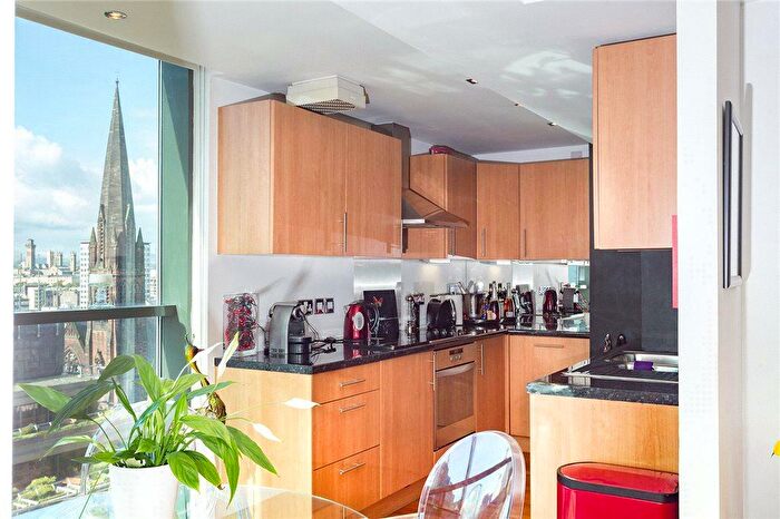 2 Bedroom Duplex To Rent In Bothwell Street, Glasgow, G2