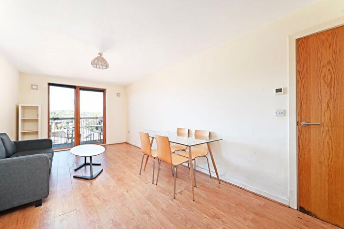 1 Bedroom Flat To Rent In Apt Ashton Point, Upper Allen Street, S3