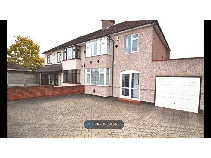 3 Bedroom Semi-Detached House To Rent In Brampton Road, Bexleyheath, DA7