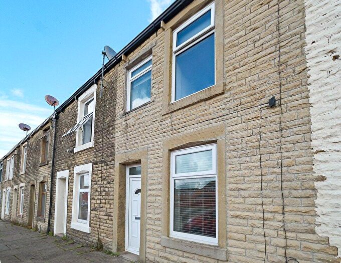 3 Bedroom Terraced House To Rent In Willow Street, Clayton-Le-moors, BB5