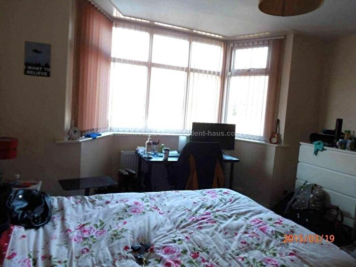 3 Bedroom House To Rent In Bolton Road, Salford, M6
