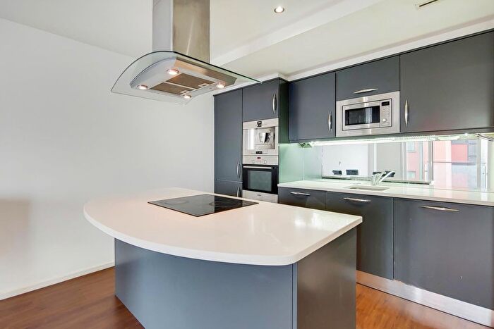 2 Bedroom Flat For Sale In The Oxygen, Royal Victoria Dock, E16