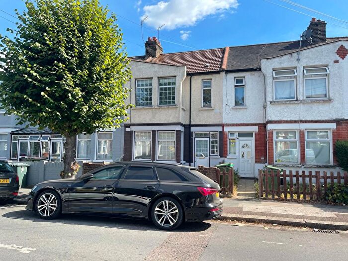 3 Bedroom Terraced House To Rent In Sheringham Avenue, London, E12