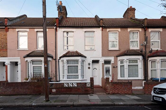 3 Bedroom Terraced House To Rent In Forest Road, London, N9