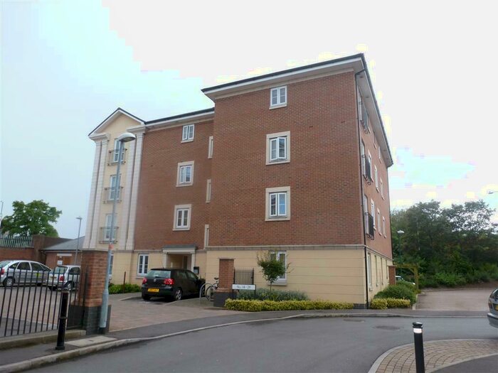 2 Bedroom Flat To Rent In Brunel Crescent, Whitehouse Road, Swindon, SN2
