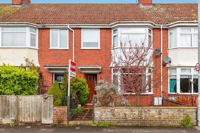 3 Bedroom Terraced House For Sale In Innox Road, Trowbridge, BA14