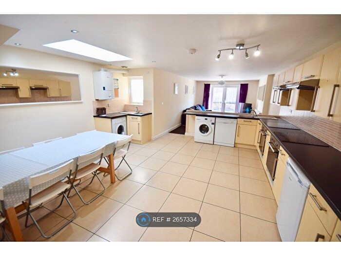 9 Bedroom Terraced House To Rent In Coburn Street, Cardiff, CF24