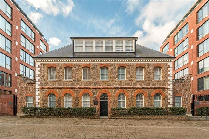 2 Bedroom Flat For Sale In Laboratory Square, Woolwich, SE18