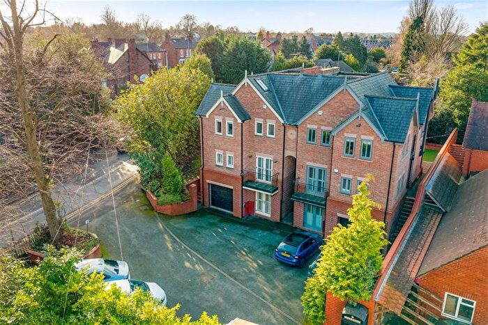 5 Bedroom Detached House For Sale In Eagle Brow, Lymm, WA13