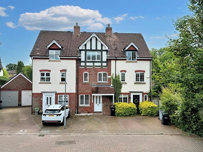 3 Bedroom Town House For Sale In Arderne Place, Alderley Edge, SK9
