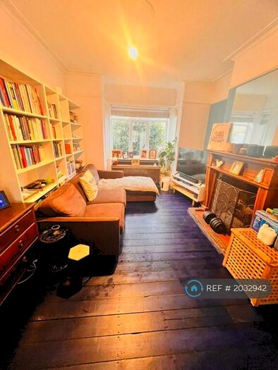 5 Bedroom Terraced House To Rent In Woodside Road, London, SE25