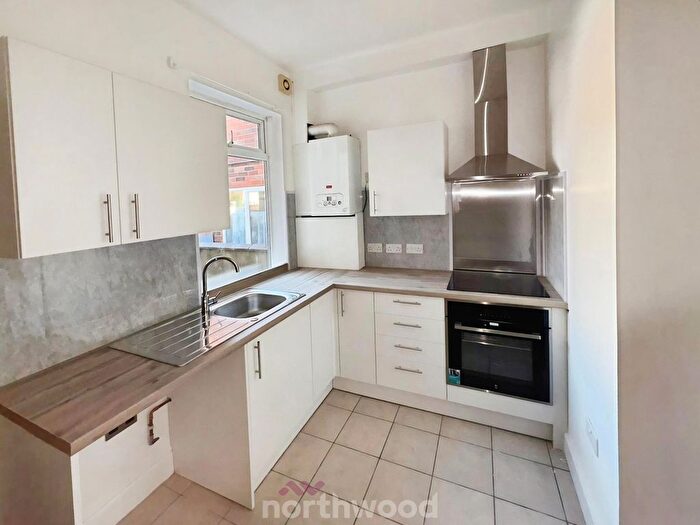 1 Bedroom Flat To Rent In Coronation Road, Balby, Doncaster, DN4