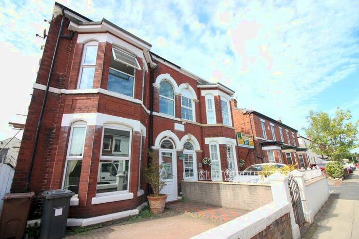 4 Bedroom Semi-Detached House To Rent In Portland Street, Southport, PR8