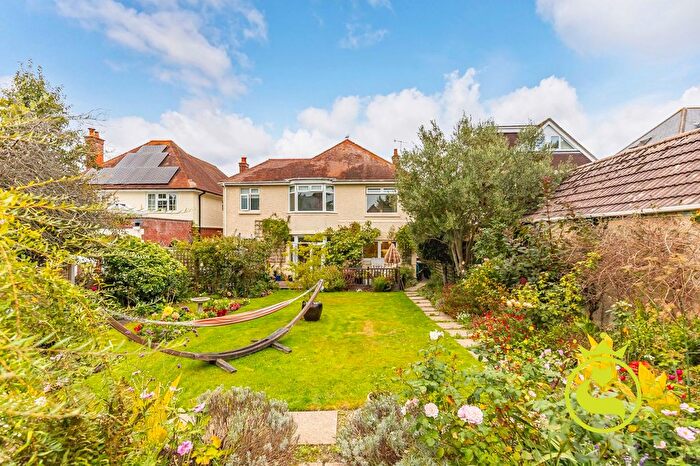 4 Bedroom Detached House For Sale In Twemlow Avenue, Poole, BH14