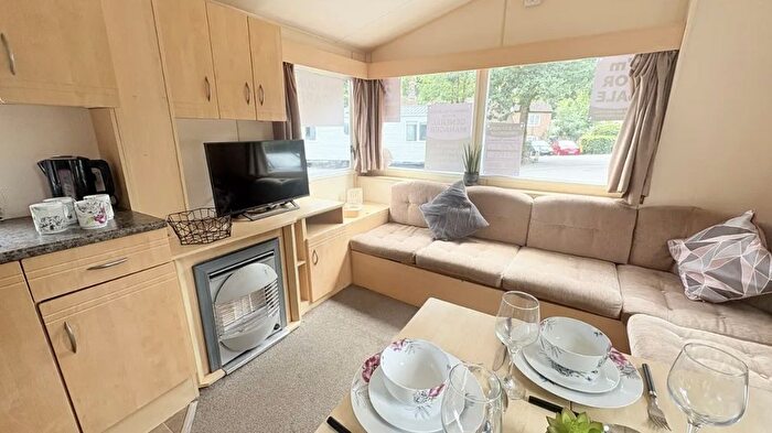 2 Bedroom Park Home For Sale In Corton, NR32