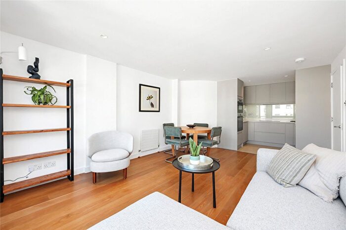 1 Bedroom Flat To Rent In Thackery Court, EC1M