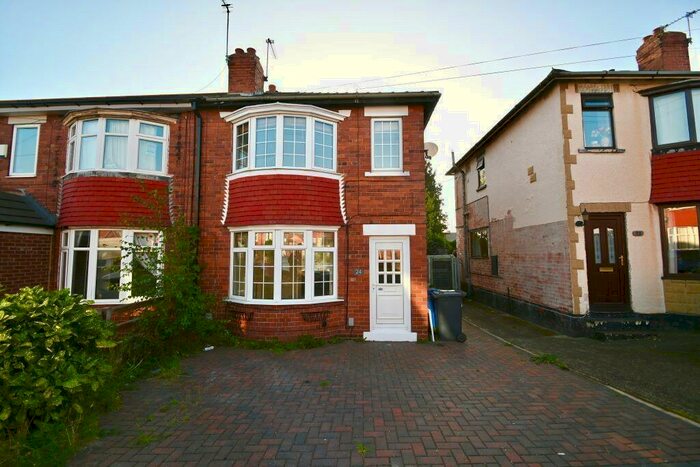 3 Bedroom Semi-Detached House To Rent In Rosedale Road, Scawsby, Doncaster, DN5