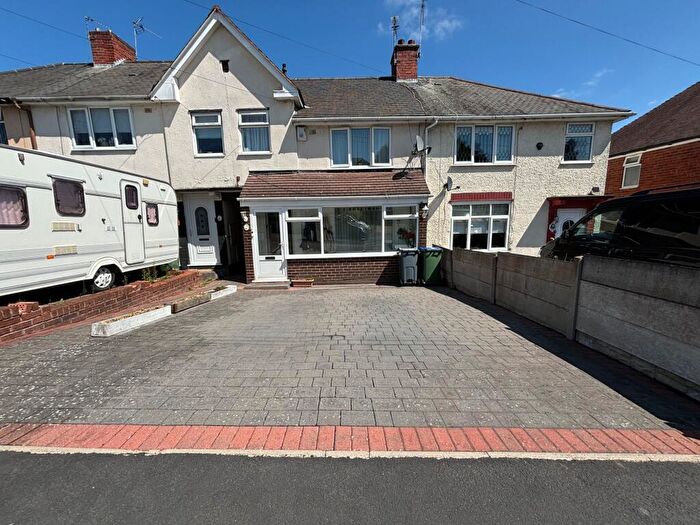 3 Bedroom House To Rent In Valentine Road, Oldbury, B68