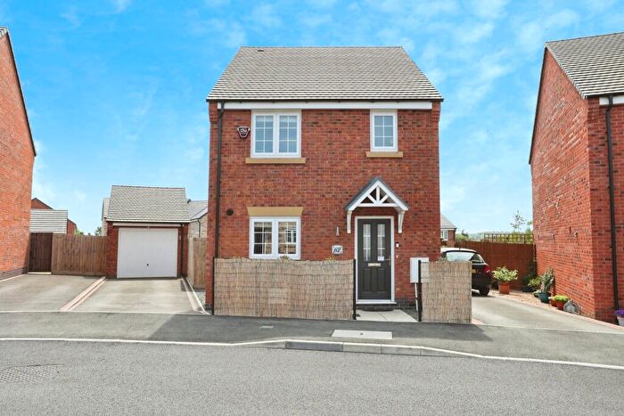 3 Bedroom Detached House For Sale In Roundhouse Way, Loughborough, Leicestershire, LE12