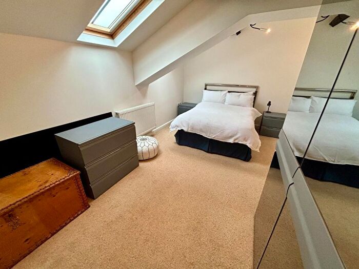 2 Bedroom Flat For Sale In Houseman Crescent, West Didsbury, Didsbury, Manchester, M20