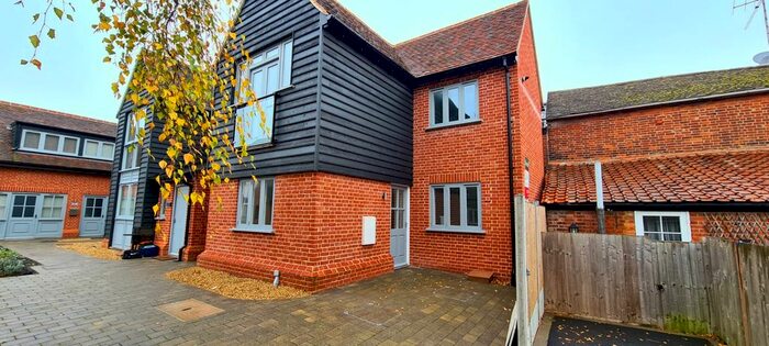 2 Bedroom Mews To Rent In Tower Mews, High Street, Maldon, CM9