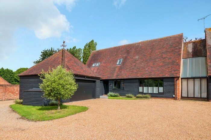 4 Bedroom Barn Conversion For Sale In Ashford Road, Godmersham, Canterbury, CT4