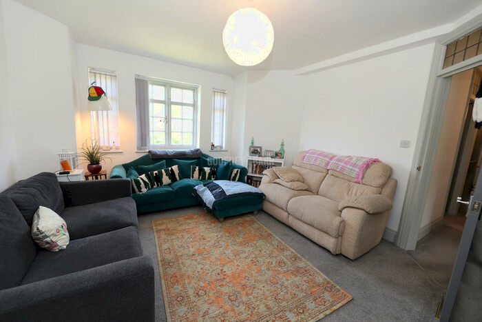 2 Bedroom Apartment To Rent In Lyttelton Road, Hampstead Garden Suburb, N2